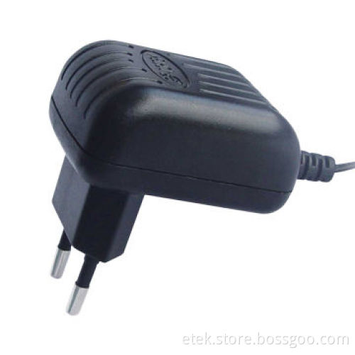 8W Switching Adapter with Input Voltage of 90 to 264V AC